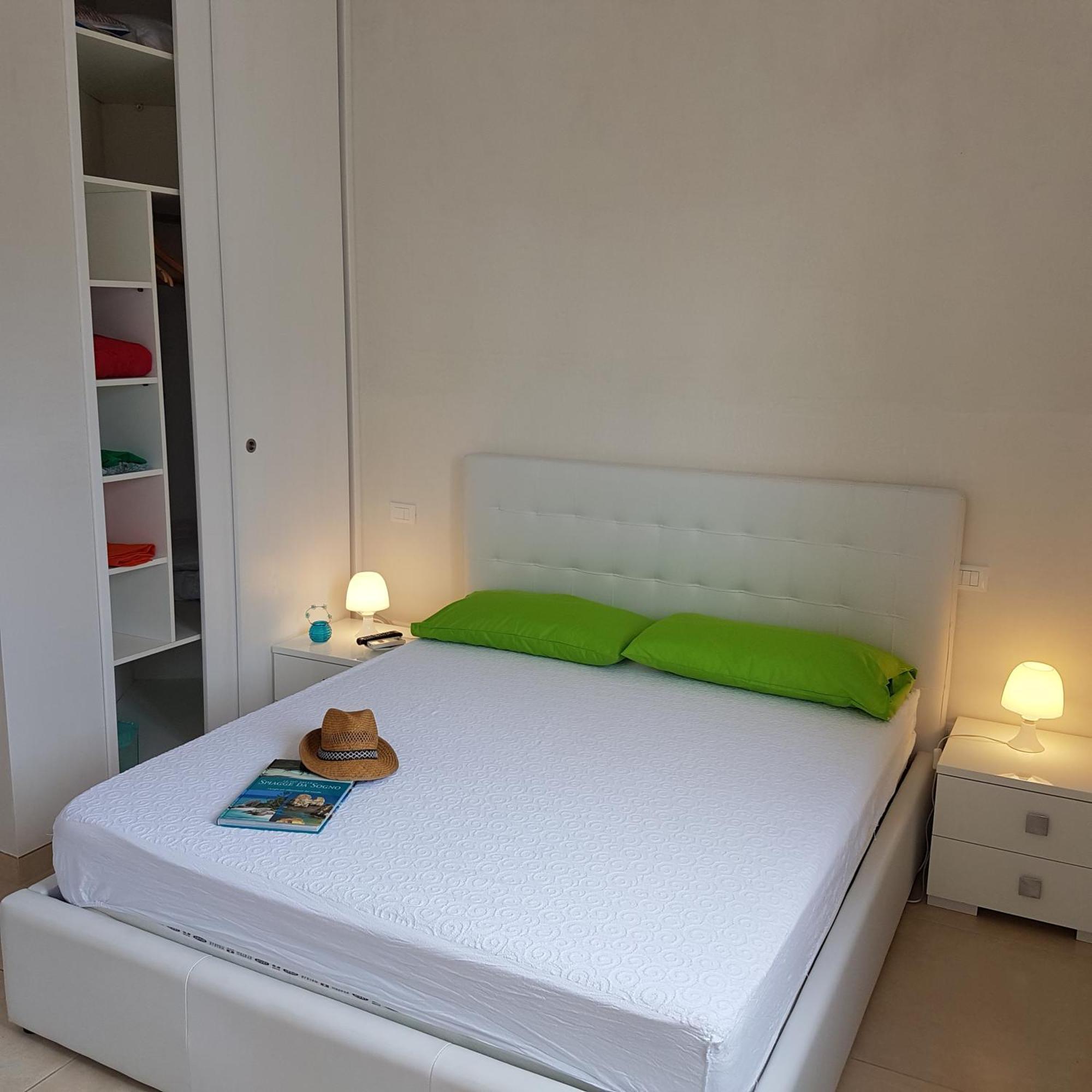 Open Space Studio Flat Torre dell'Orso Exterior foto